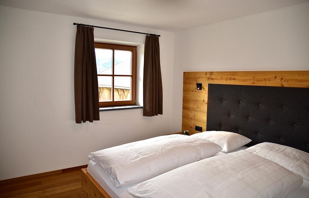 Aparthotel Putzerhof à Funes  Extérieur photo