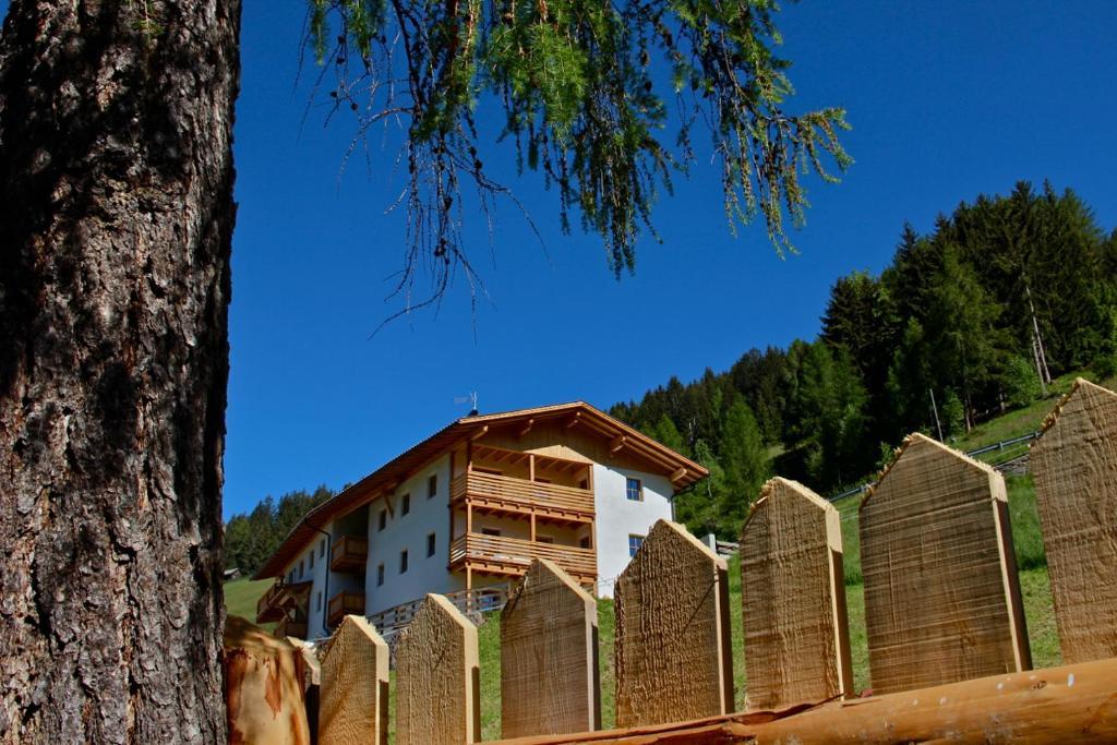 Aparthotel Putzerhof à Funes  Extérieur photo